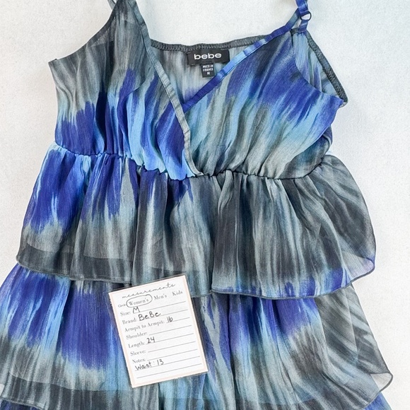Bebe Ruffle Layered Top Size Medium, Blue-Gray Watercolor, Flowy Chic - Picture 9 of 9